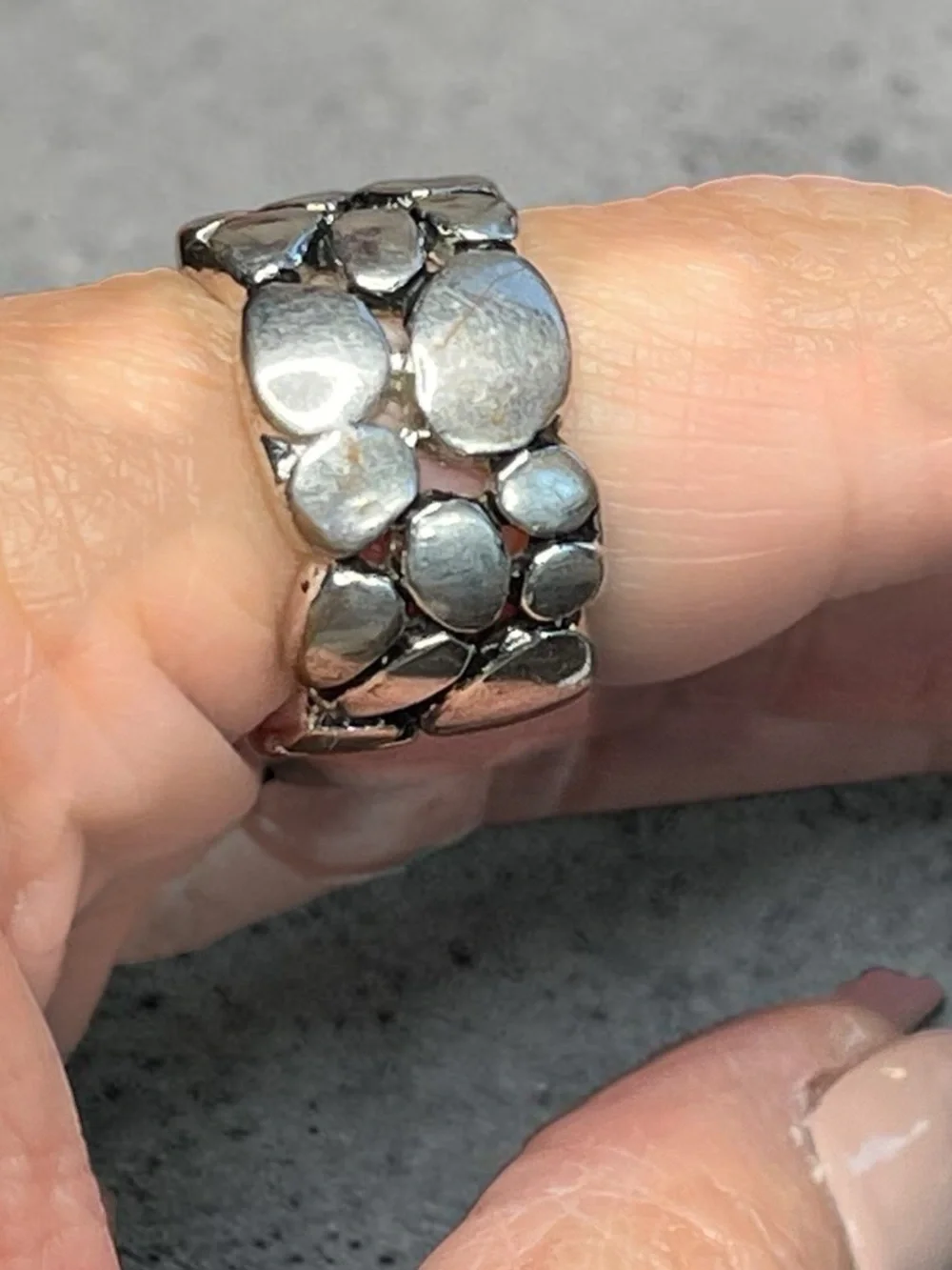 Wide Pebble Textured Silver Tone Band Ring Organic Statement Ring Size 7